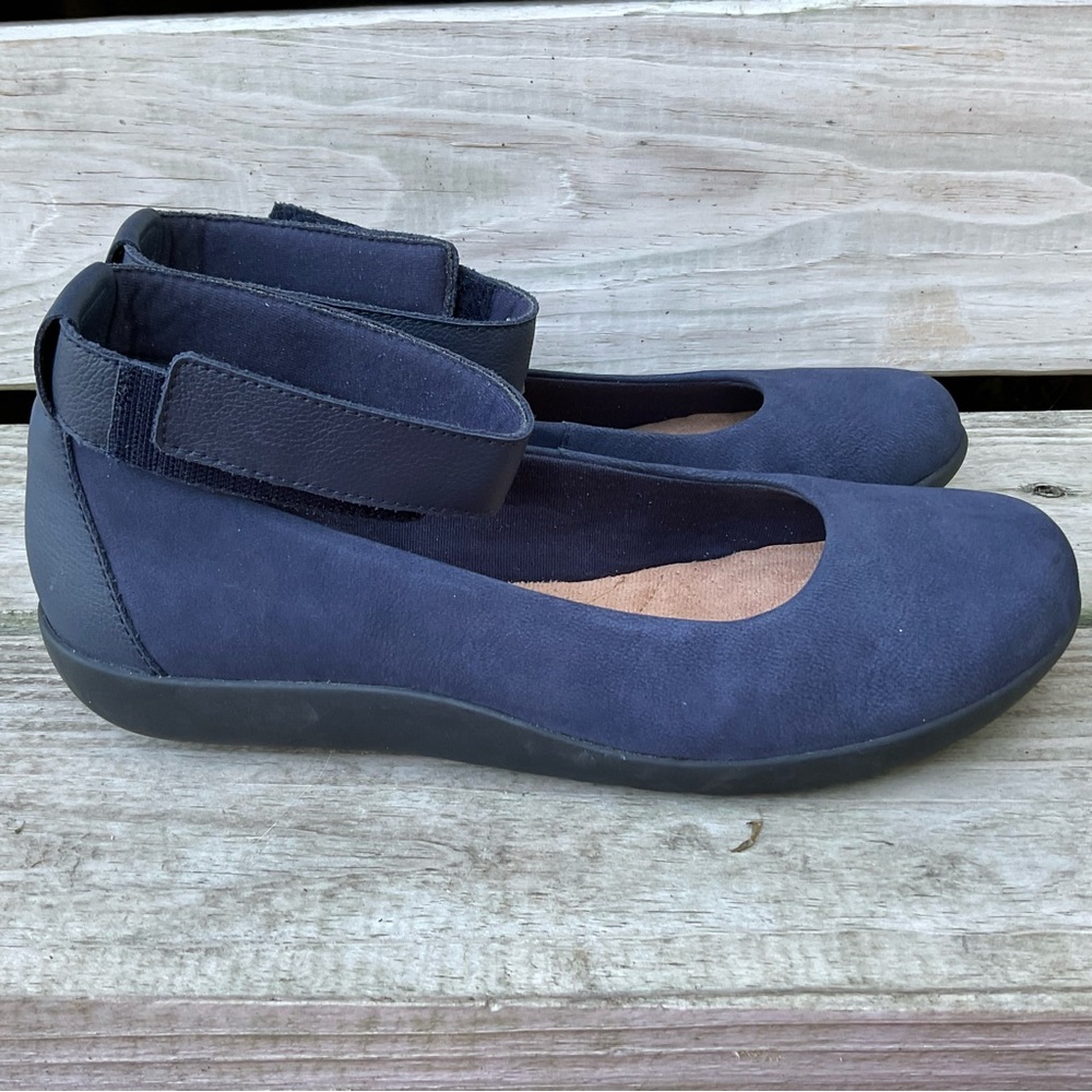 Clarks Collection Medora Nina Navy Flats Ankle Strap Size 9 M Blue Leather Upper